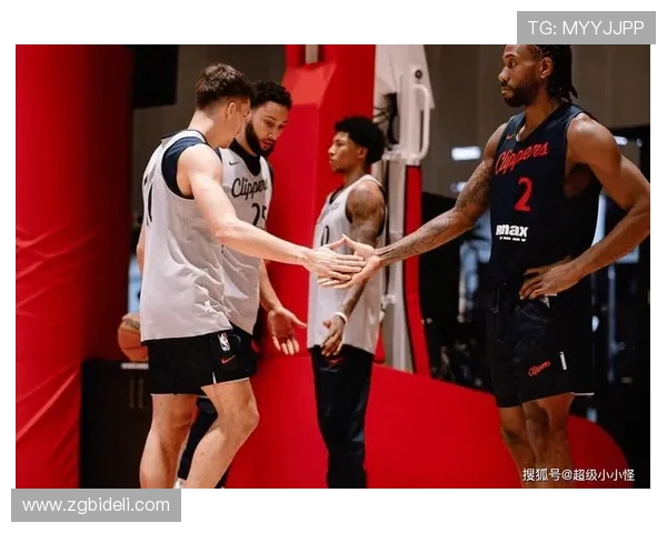 莱昂纳德缺席引发热议快船队遭到联盟正式警告